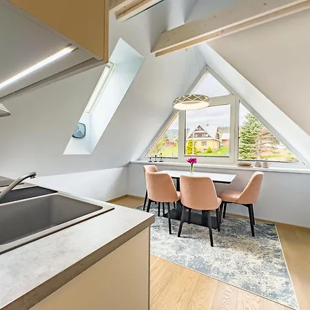 Apartment Balance, Zdiarska